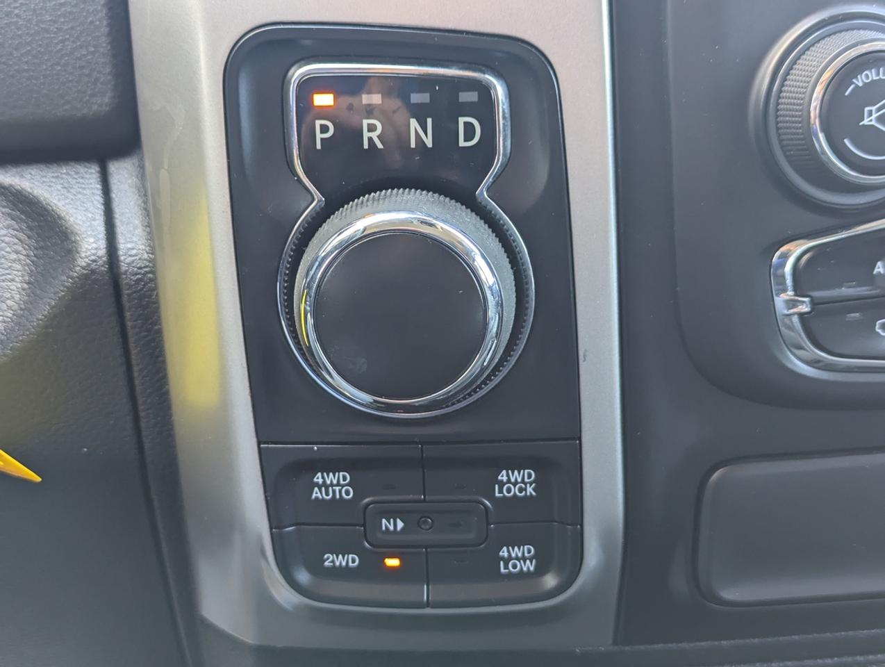 2017 RAM 1500 BigHorn/5.7 V8/Crew Cab/4X4AUTO/Hemi/5.7ft bedleng Photo