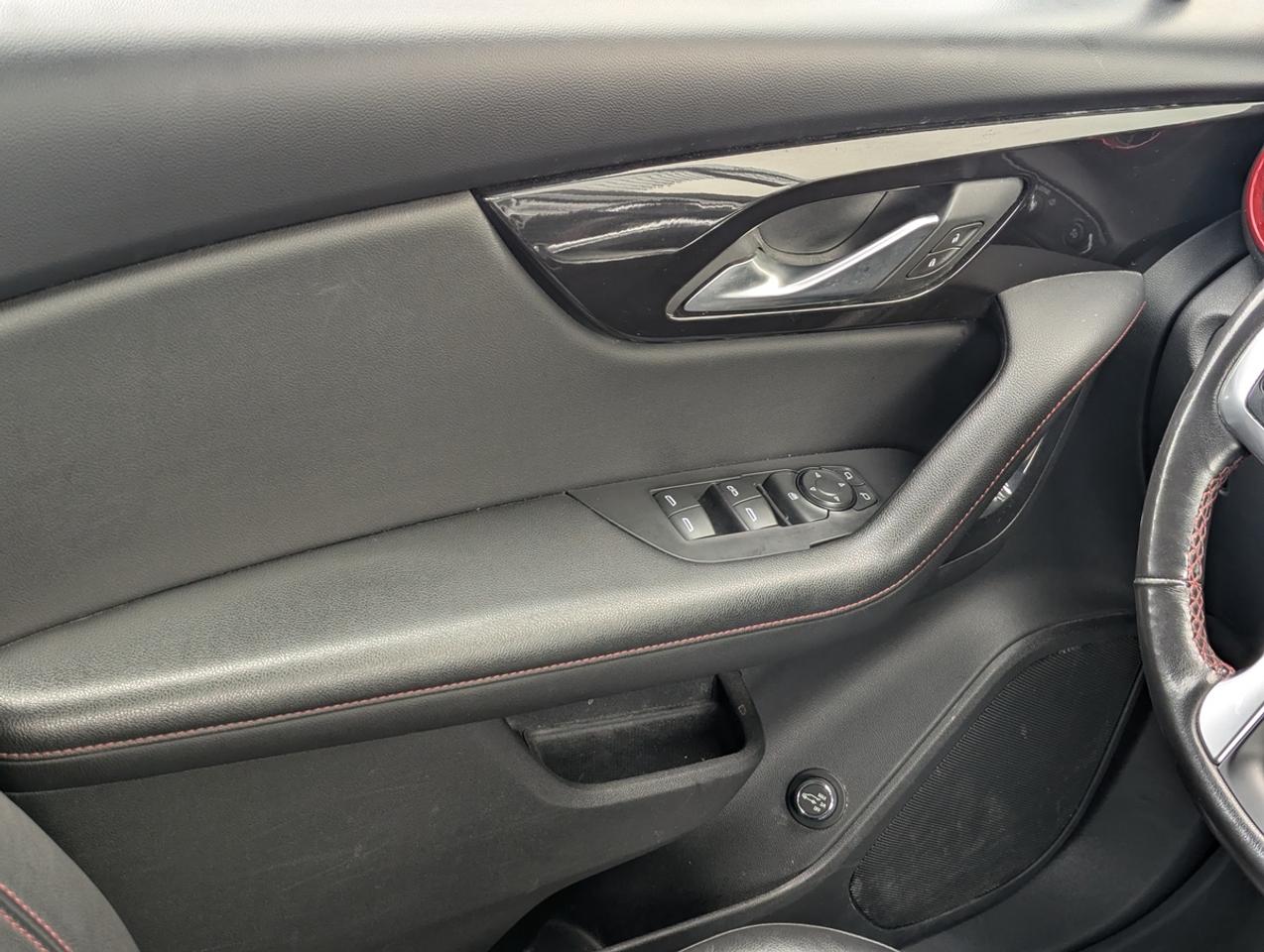 2020 Chevrolet Blazer RS/AWD/NAV/BSM/Leather/Carplay Photo