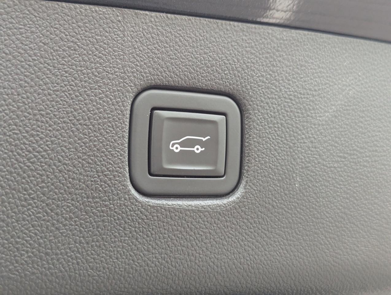 2020 Chevrolet Blazer RS/AWD/NAV/BSM/Leather/Carplay Photo