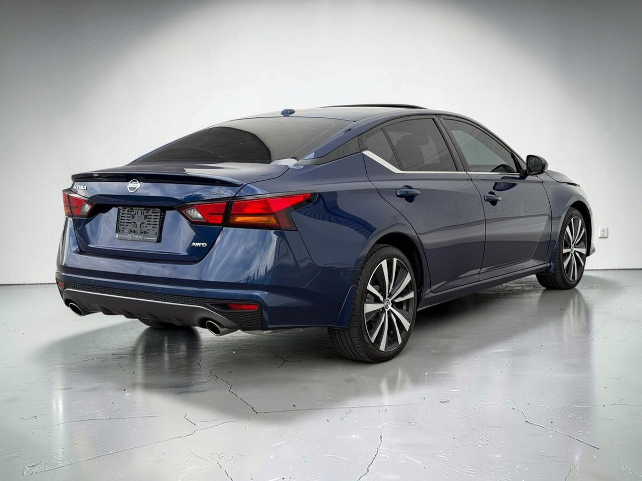 2021 Nissan Altima SR/AWD/BSM/NAV/Leather/Roof Photo