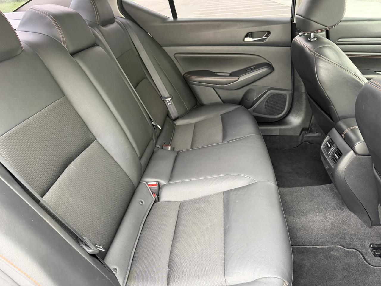 2021 Nissan Altima SR/AWD/BSM/NAV/Leather/Roof Photo