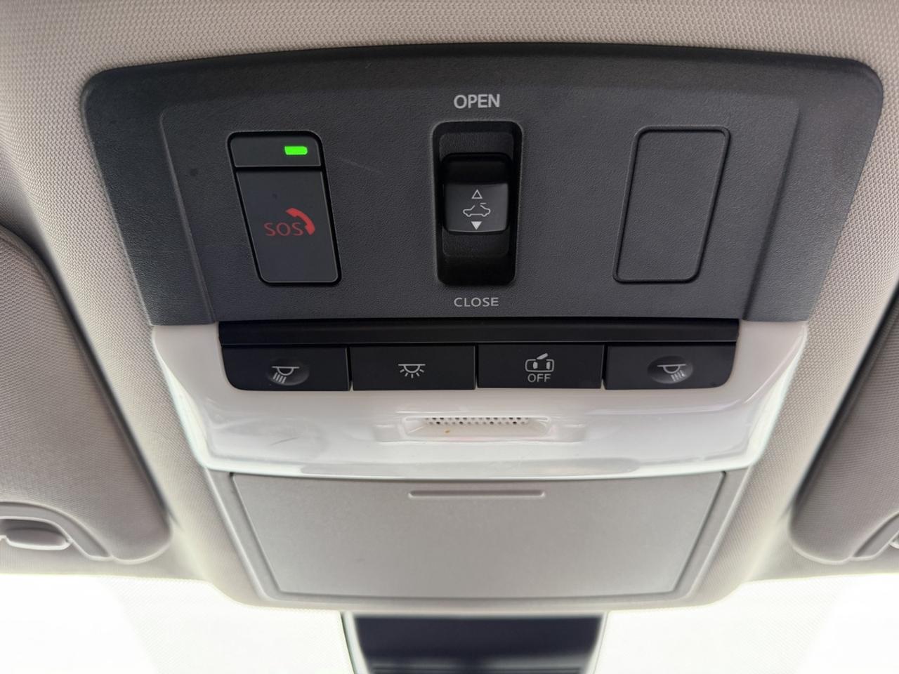 2021 Nissan Altima SR/AWD/BSM/NAV/Leather/Roof Photo