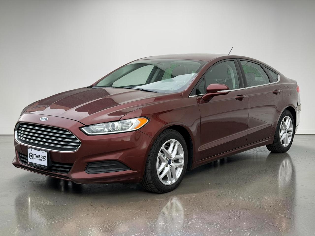 2015 Ford Fusion SE Photo
