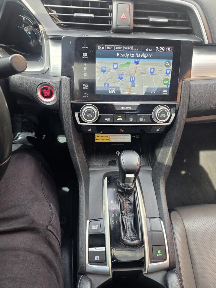 2017 Honda Civic Touring Photo