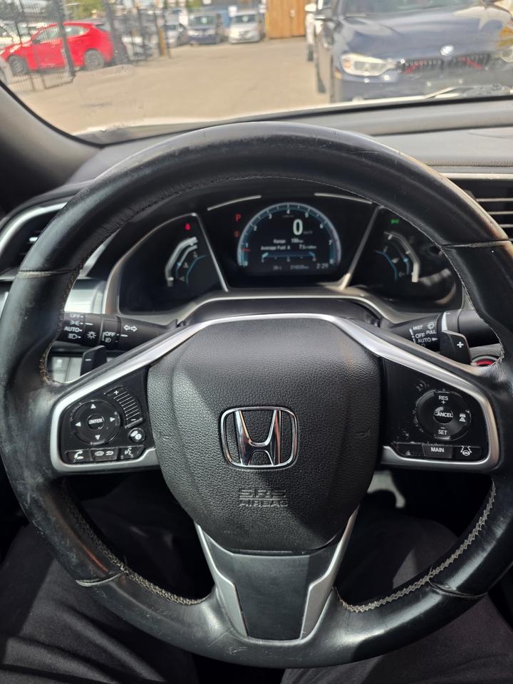 2017 Honda Civic Touring Photo