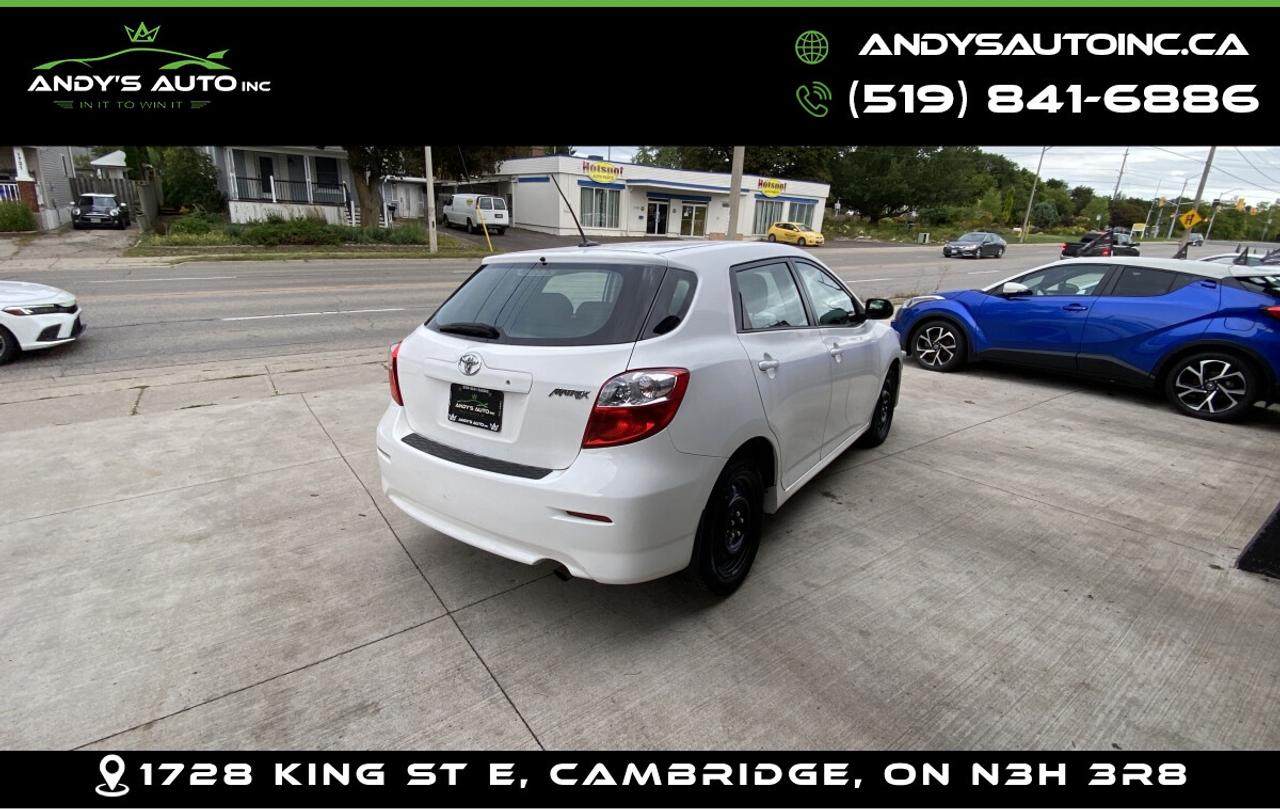 2012 Toyota Matrix ! ONE OWNER ! SUNROOF ! POWER WINDOWS ! KEY L ! ONE OWNER ! SUNROOF ! POWER WINDOWS ! KEYLESS Photo
