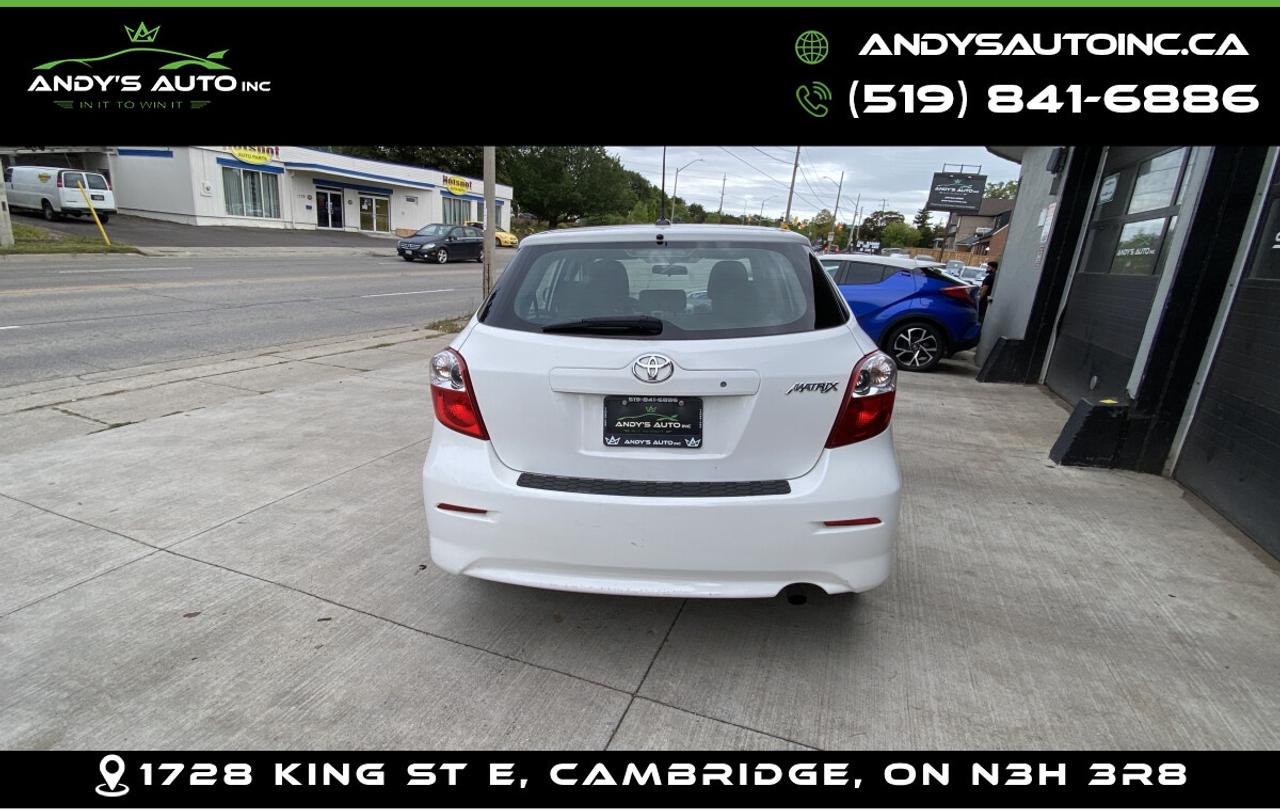 2012 Toyota Matrix ! ONE OWNER ! SUNROOF ! POWER WINDOWS ! KEY L ! ONE OWNER ! SUNROOF ! POWER WINDOWS ! KEYLESS Photo