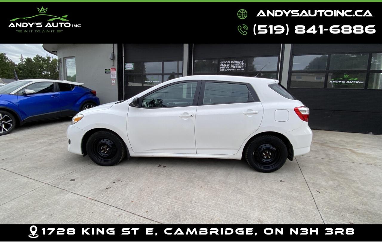 2012 Toyota Matrix ! ONE OWNER ! SUNROOF ! POWER WINDOWS ! KEY L ! ONE OWNER ! SUNROOF ! POWER WINDOWS ! KEYLESS Photo