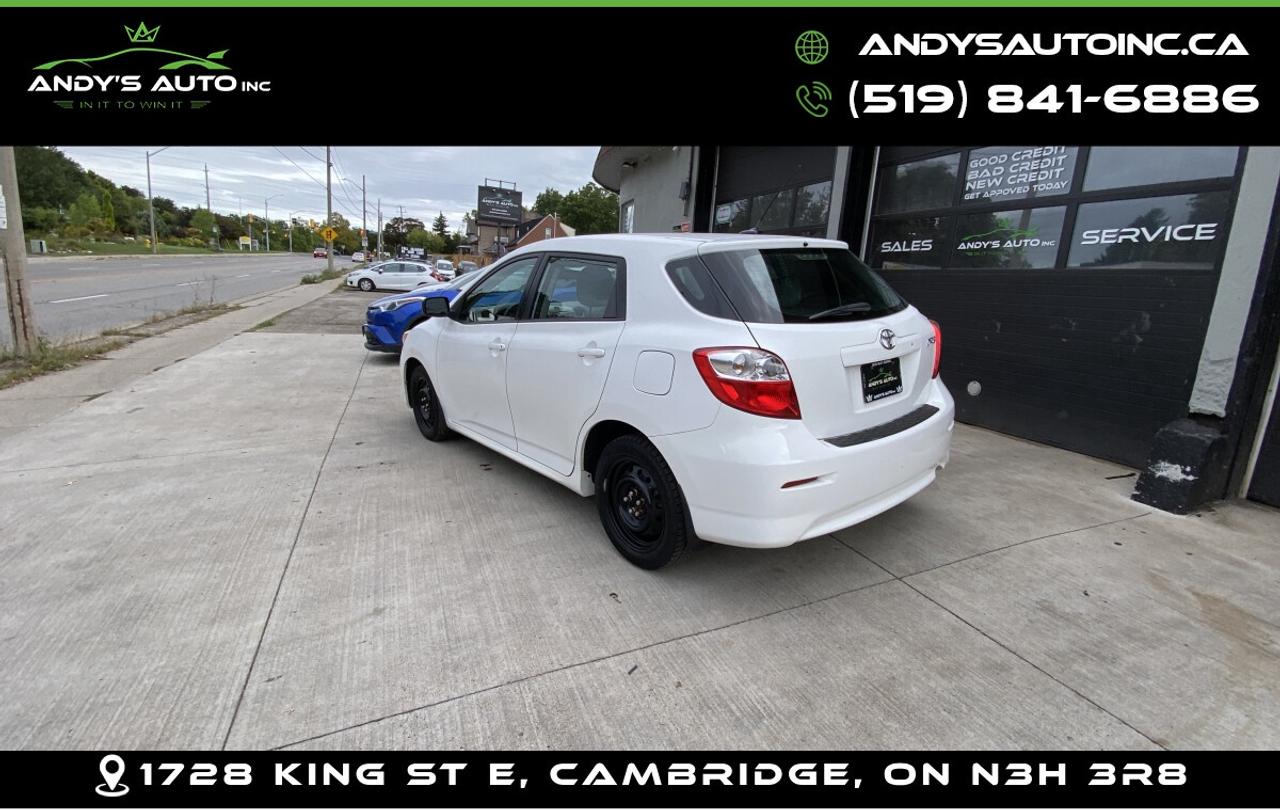 2012 Toyota Matrix ! ONE OWNER ! SUNROOF ! POWER WINDOWS ! KEY L ! ONE OWNER ! SUNROOF ! POWER WINDOWS ! KEYLESS Photo