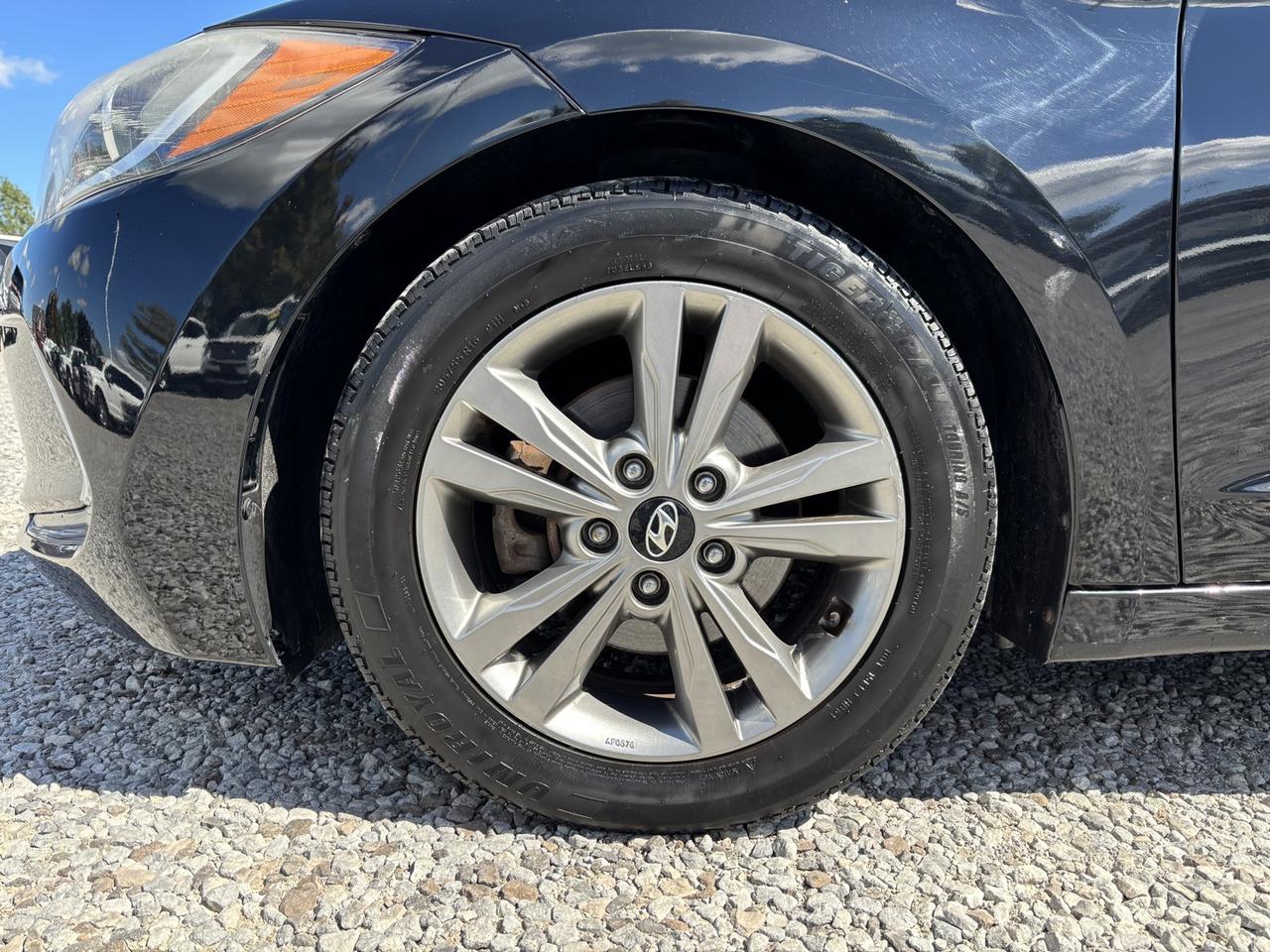 2017 Hyundai Elantra GL Photo
