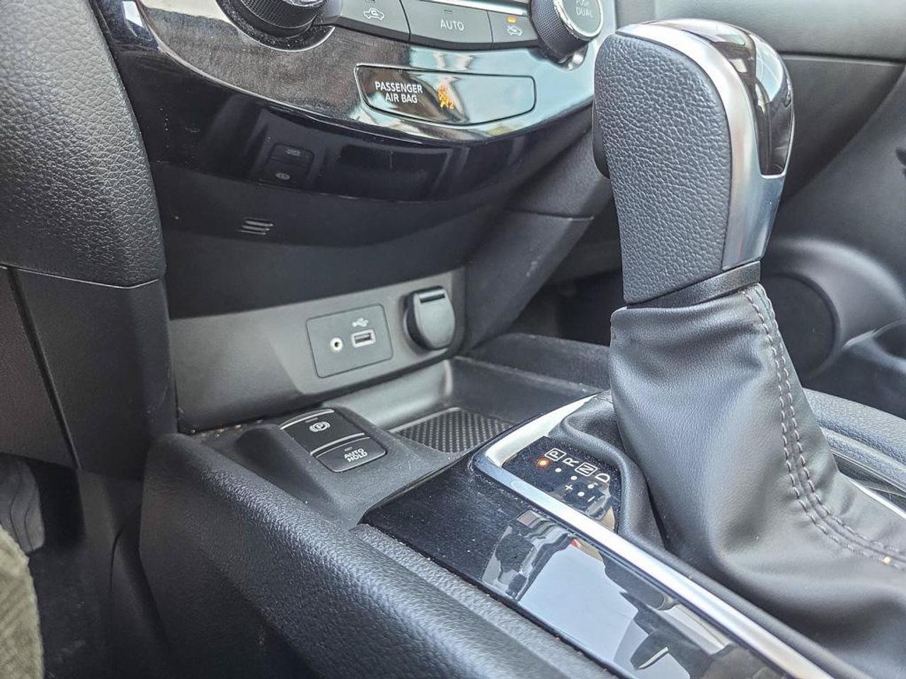 2023 Nissan Qashqai SL Photo