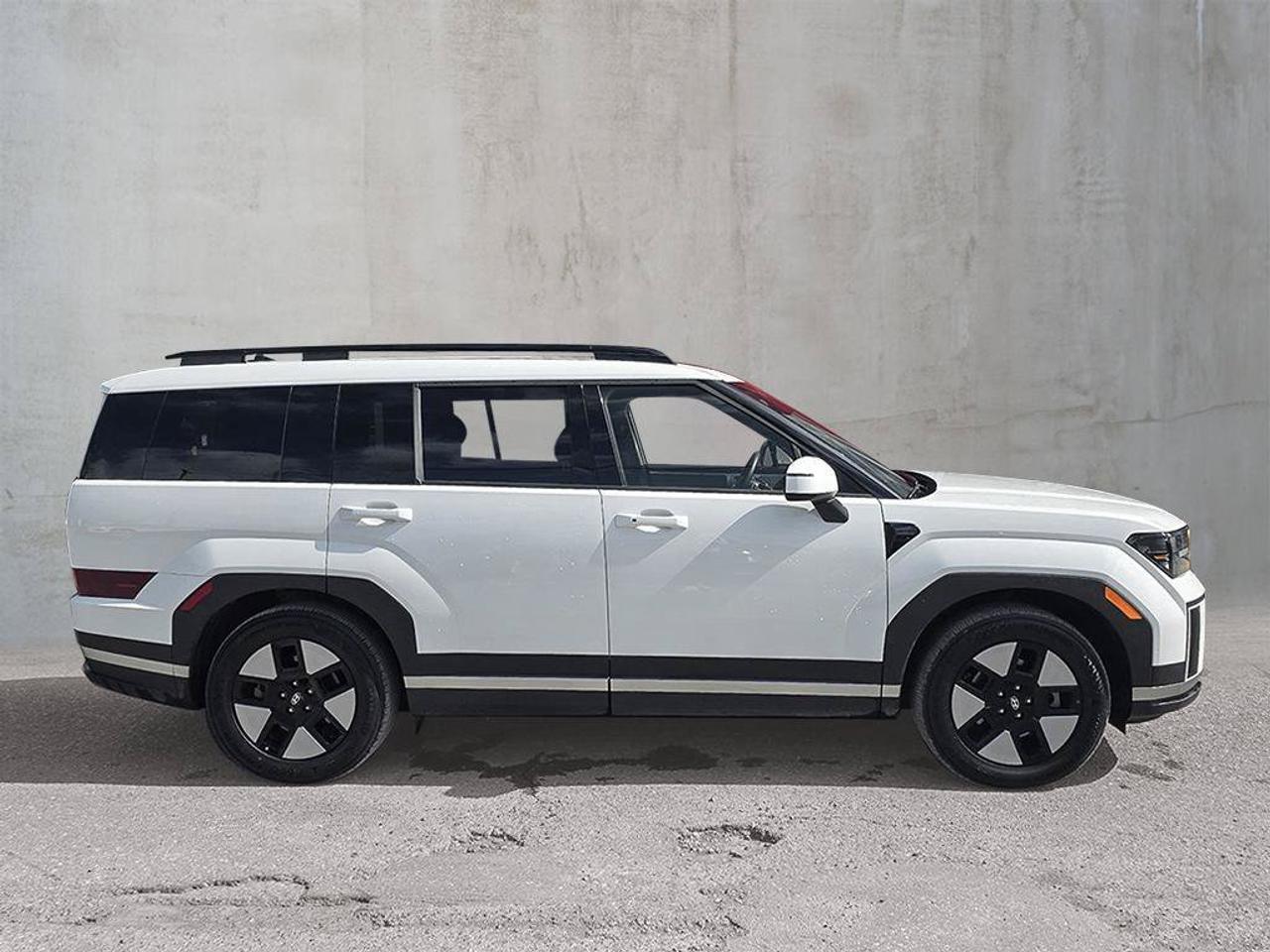 2026 Hyundai Santa Fe Hybrid Preferred AWD | Wireless Apple Car Play | Android Auto | Photo4