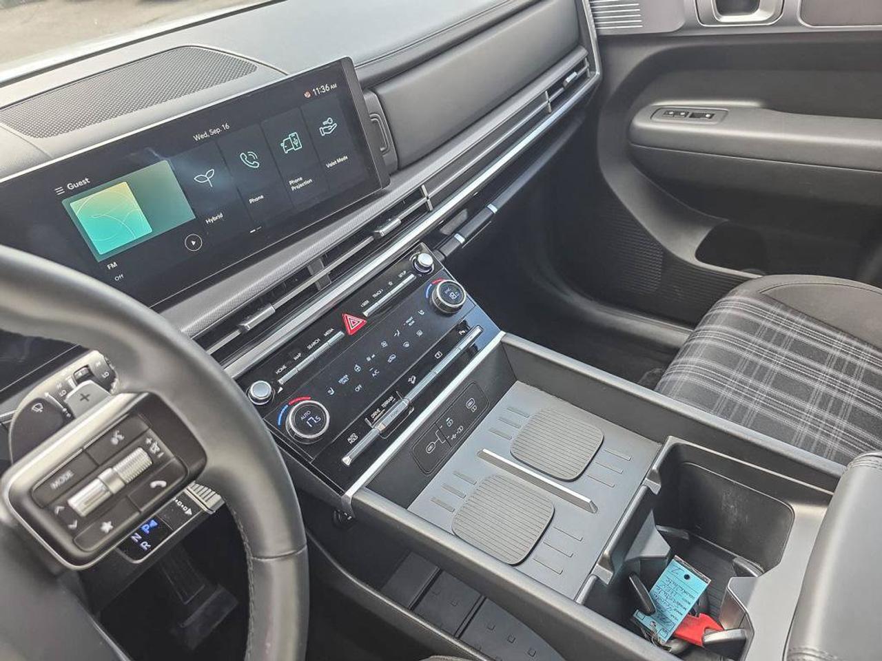 2026 Hyundai Santa Fe Hybrid Preferred AWD | Wireless Apple Car Play | Android Auto | Photo