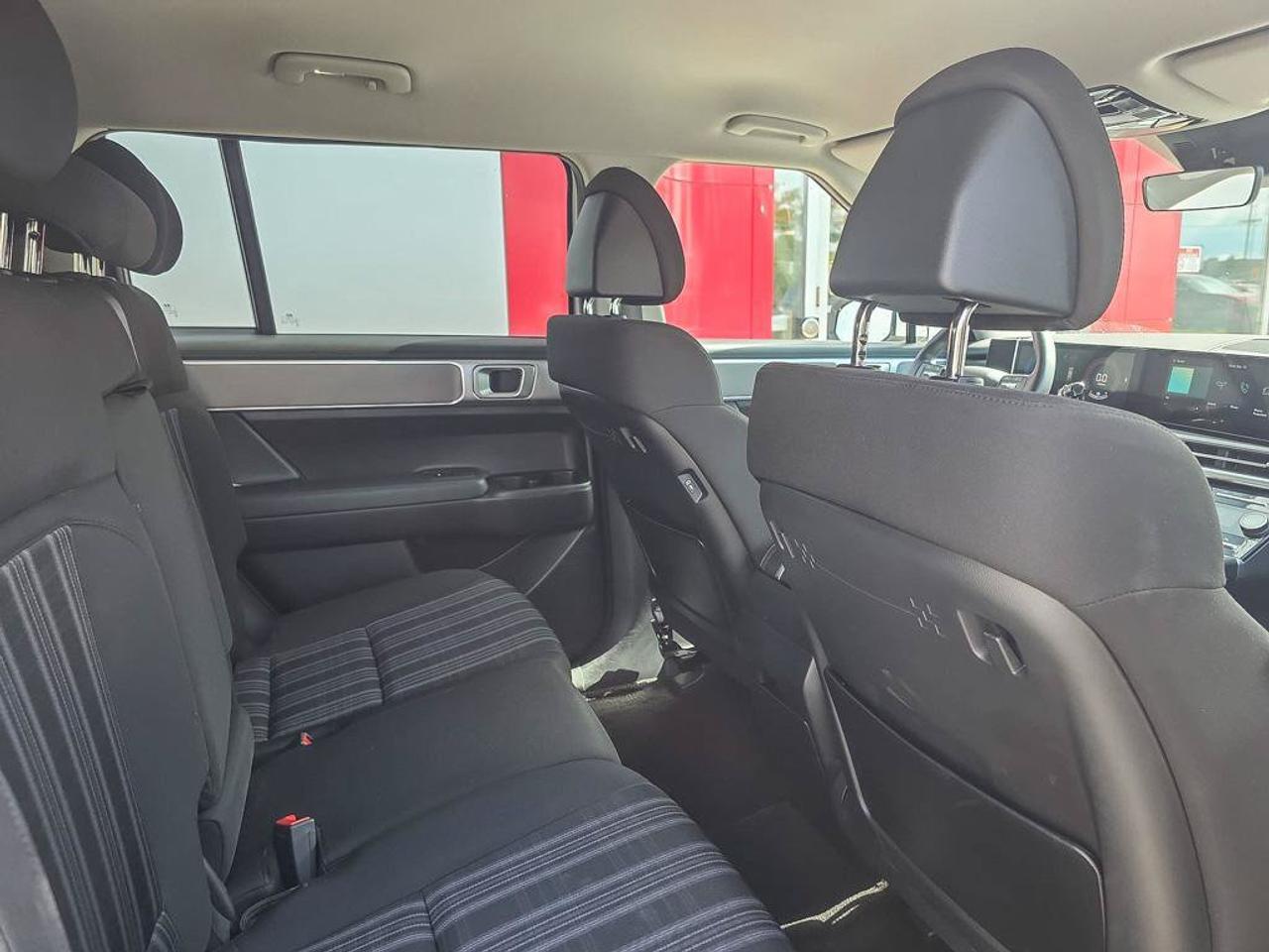 2026 Hyundai Santa Fe Hybrid Preferred AWD | Wireless Apple Car Play | Android Auto | Photo