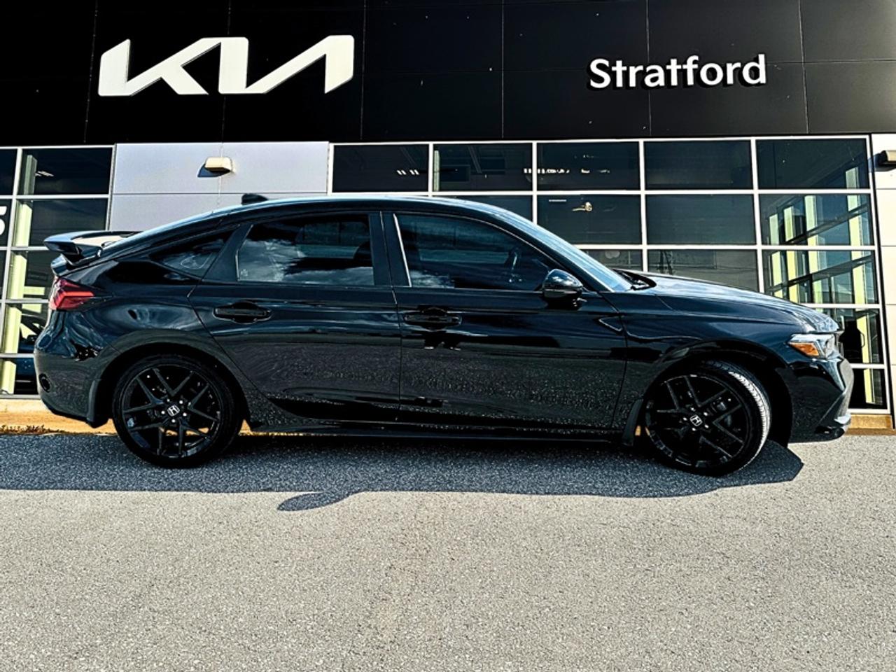 2023 Honda Civic Hatchback SPORT Photo