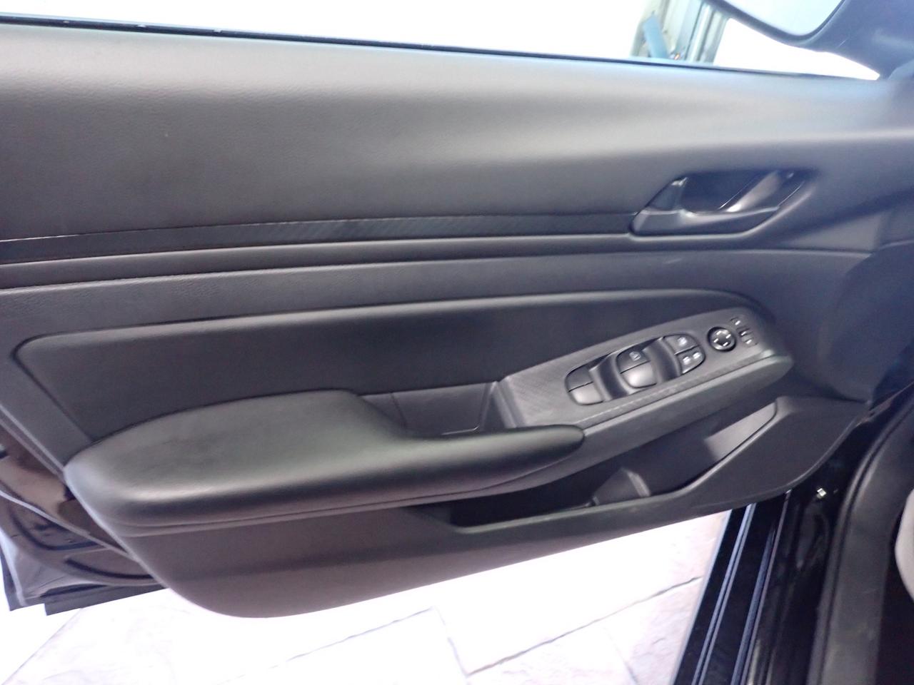 2024 Nissan Altima S AWD LEATHER Photo
