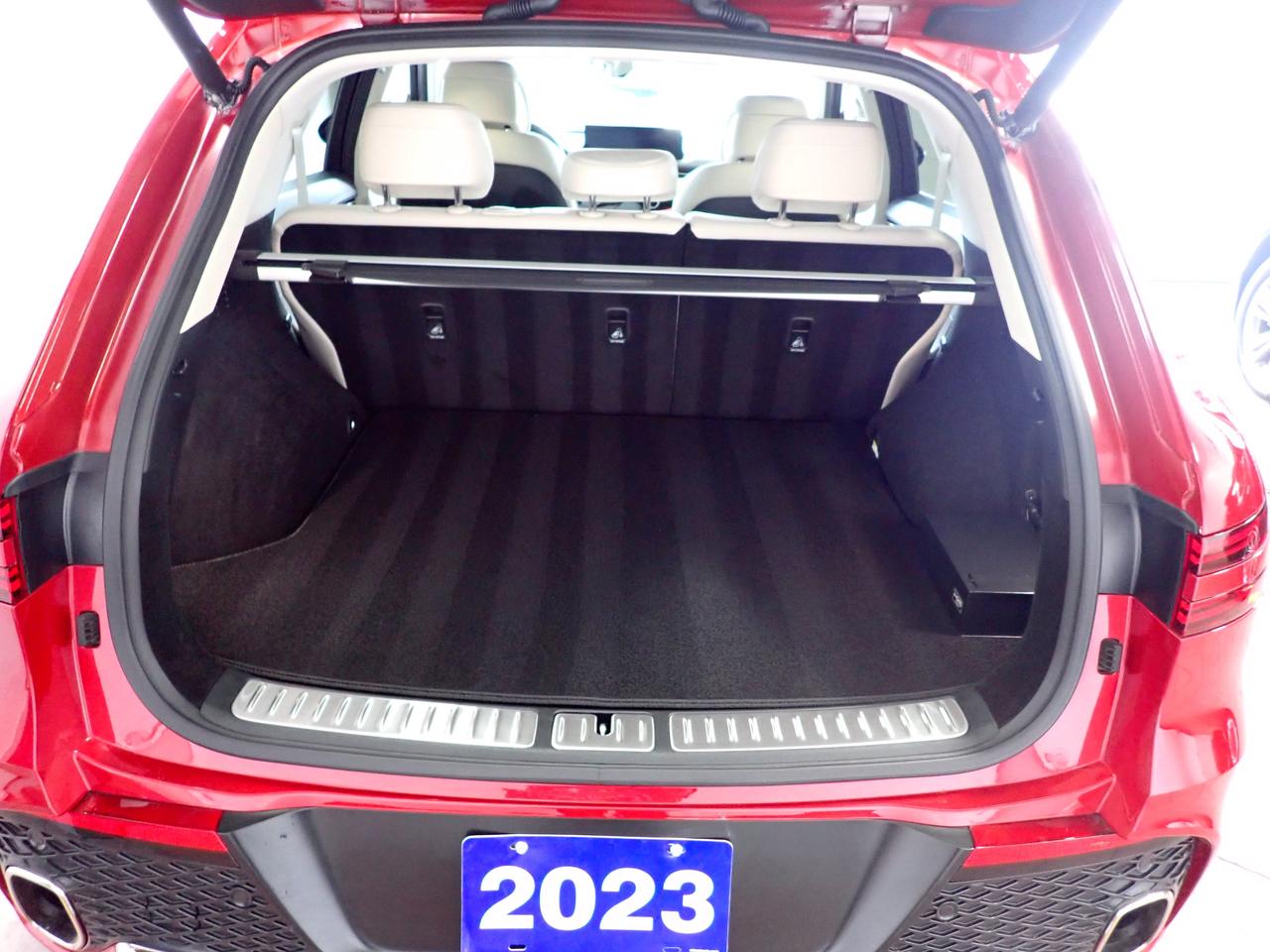 2023 Genesis GV70 2.5T Advanced AWD LEATHER NAVI SUNROOF Photo