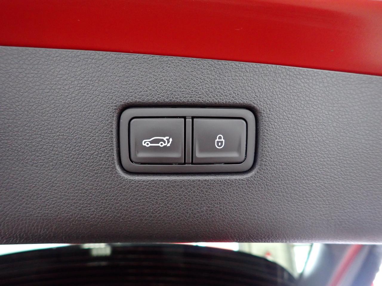 2023 Genesis GV70 2.5T Advanced AWD LEATHER NAVI SUNROOF Photo4