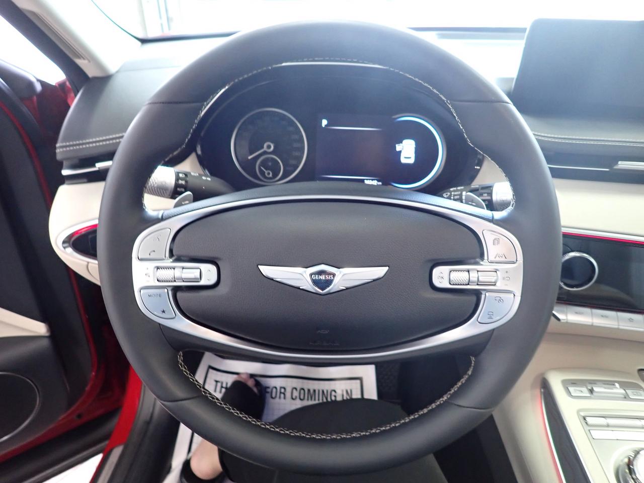 2023 Genesis GV70 2.5T Advanced AWD LEATHER NAVI SUNROOF Photo