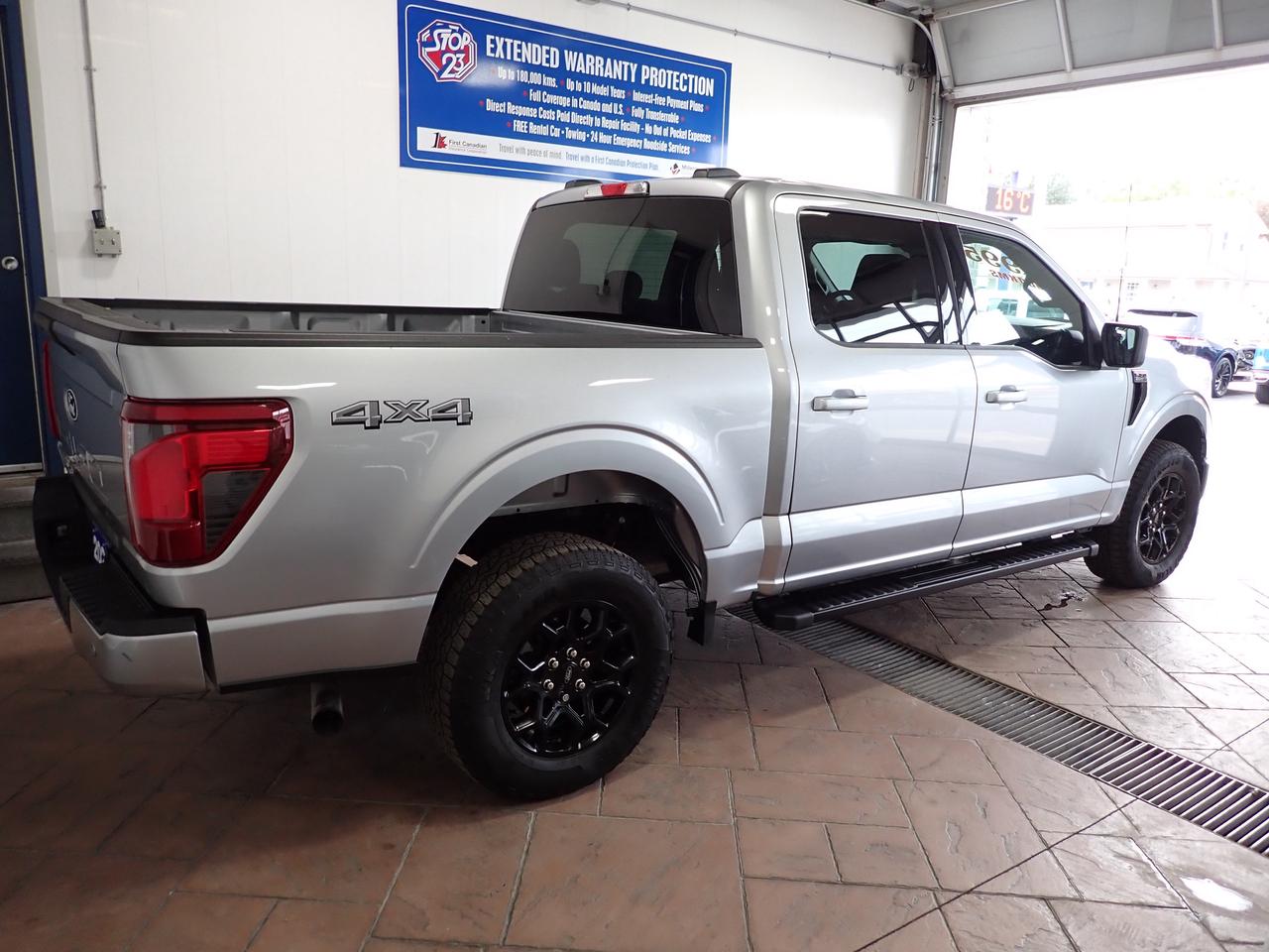2025 Ford F-150 XLT SuperCrew 5.5-ft Box 4WD Photo5