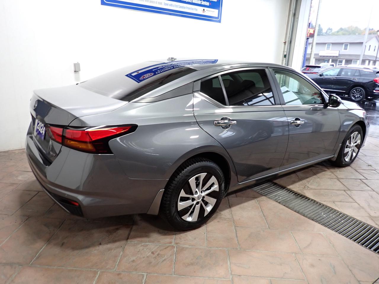 2024 Nissan Altima S AWD 4 DR LEATHER Photo1