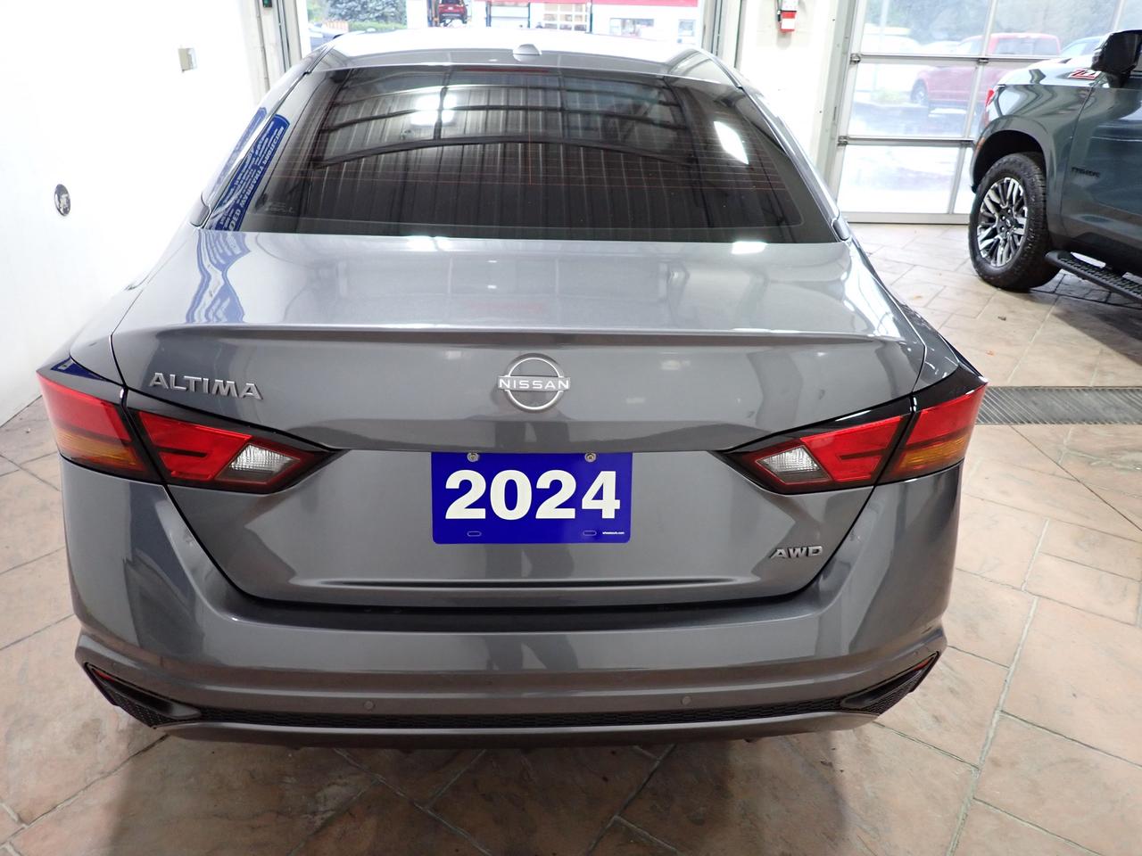 2024 Nissan Altima S AWD 4 DR LEATHER Photo2