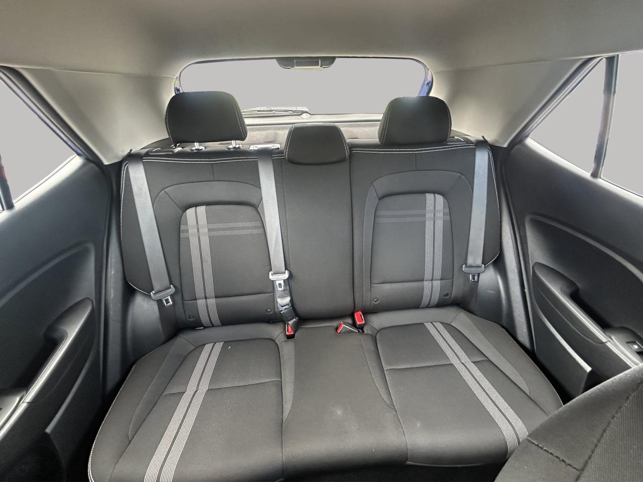 2025 Hyundai Venue Preferred | Reverse Cam | Heated Seats Photo