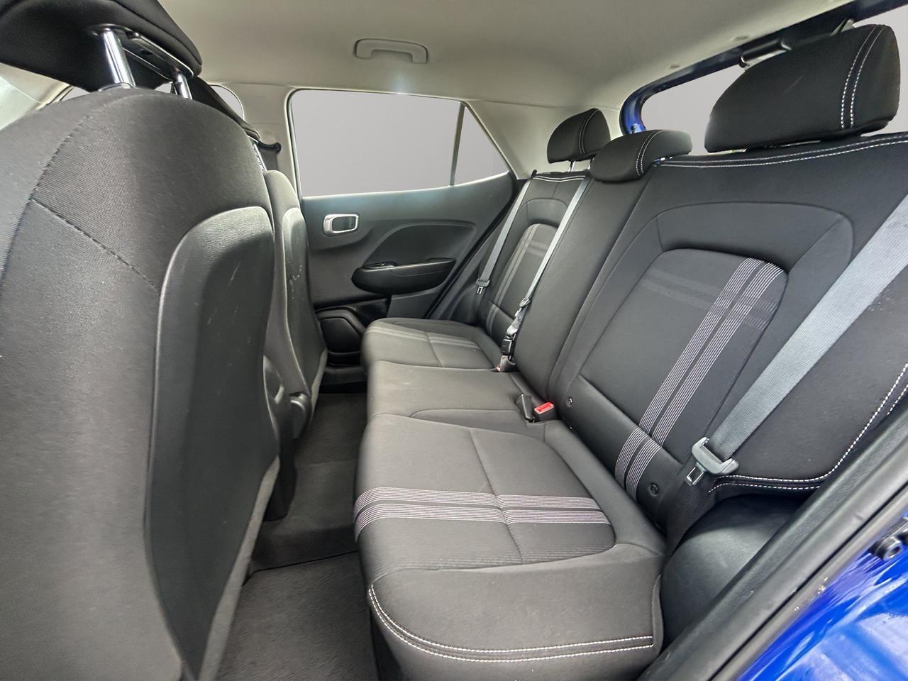 2025 Hyundai Venue Preferred | Reverse Cam | Heated Seats Photo