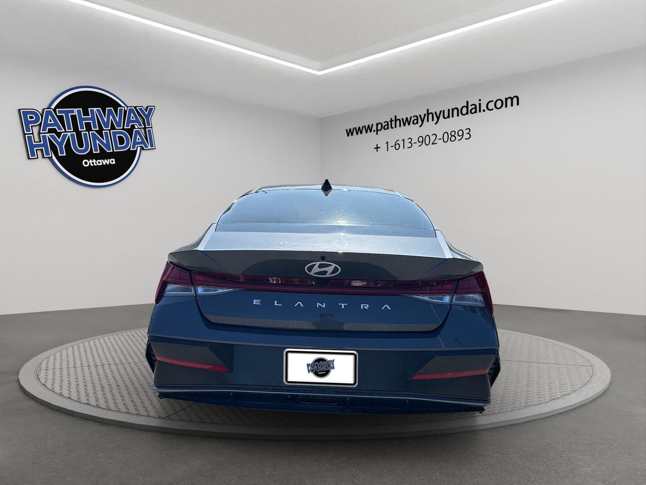 2025 Hyundai Elantra Luxury | Sunroof | Lane Keep Assist | Keyless Entry & Start Photo