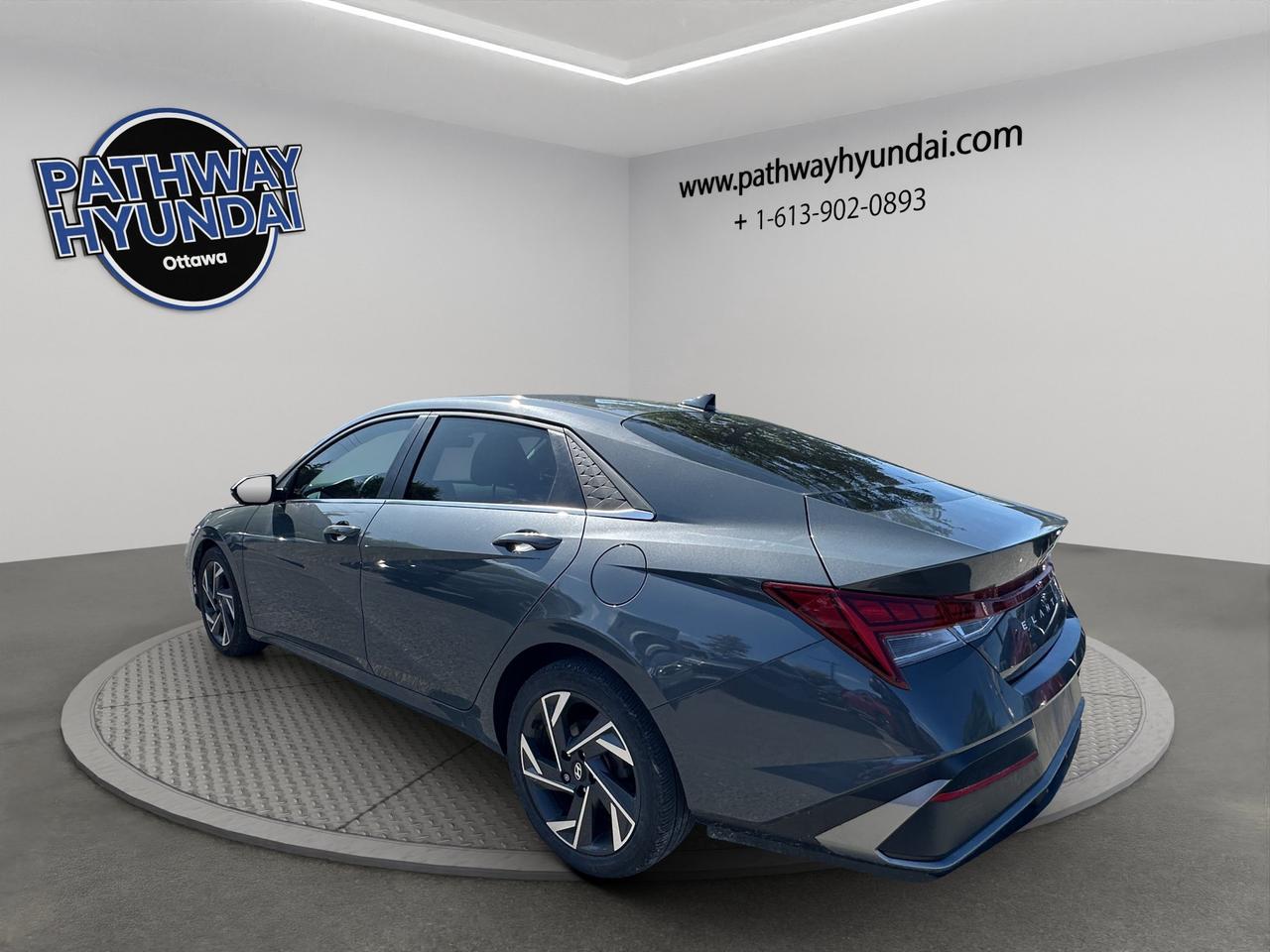 2025 Hyundai Elantra Luxury | Sunroof | Lane Keep Assist | Keyless Entry & Start Photo