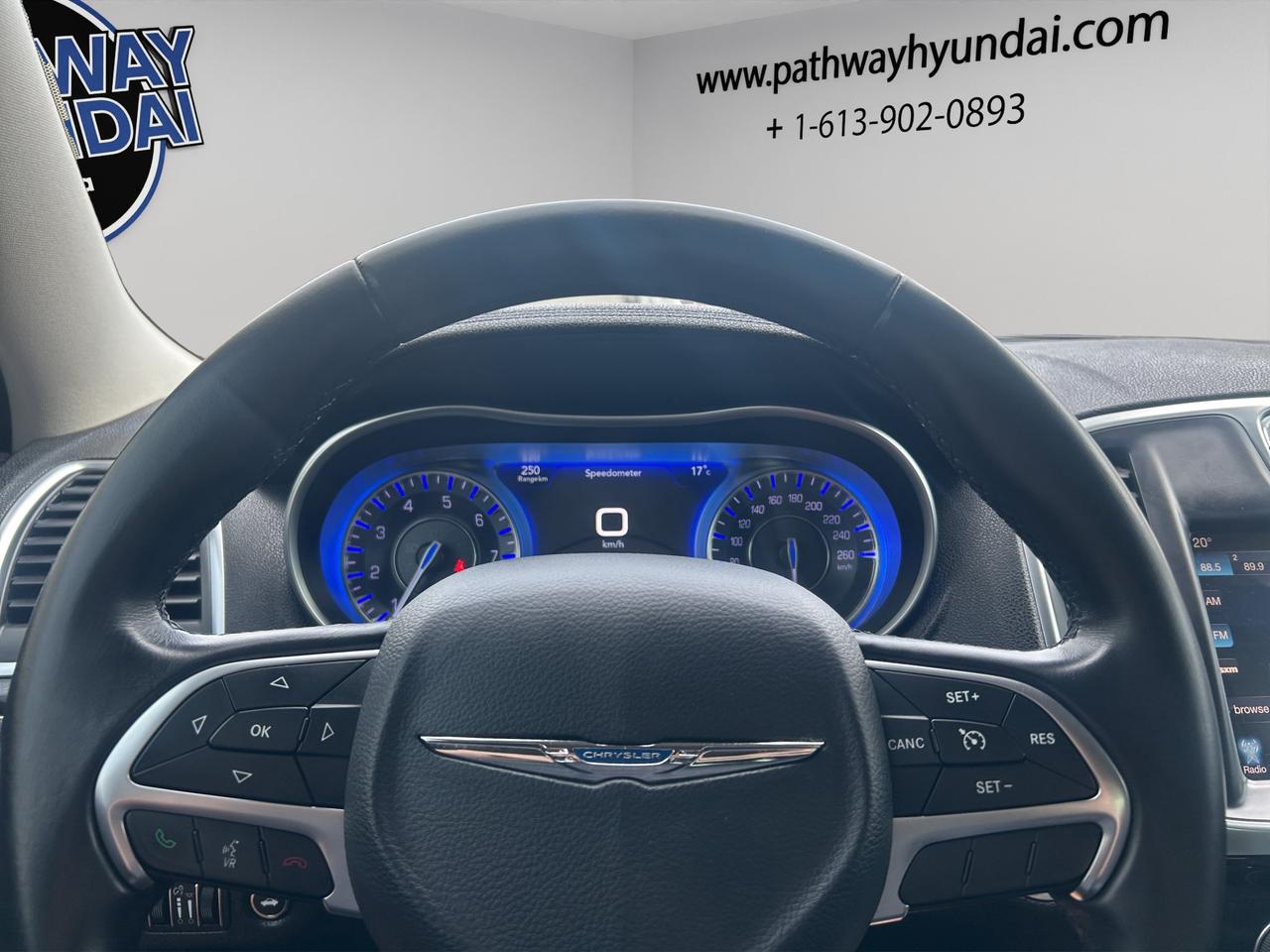 2016 Chrysler 300 Touring | Panoramic Sunroof | Keyless Start & Entry | Reverse Camera | Photo