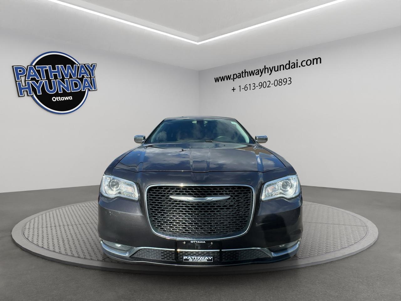 2016 Chrysler 300 Touring | Panoramic Sunroof | Keyless Start & Entry | Reverse Camera | Photo