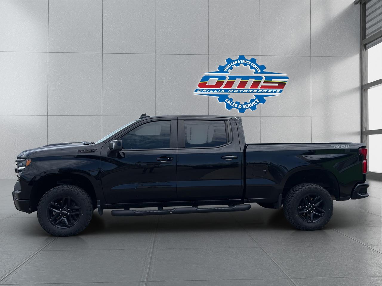 2022 Chevrolet Silverado 1500 4WD Crew Cab 157" LT Trail Boss Photo