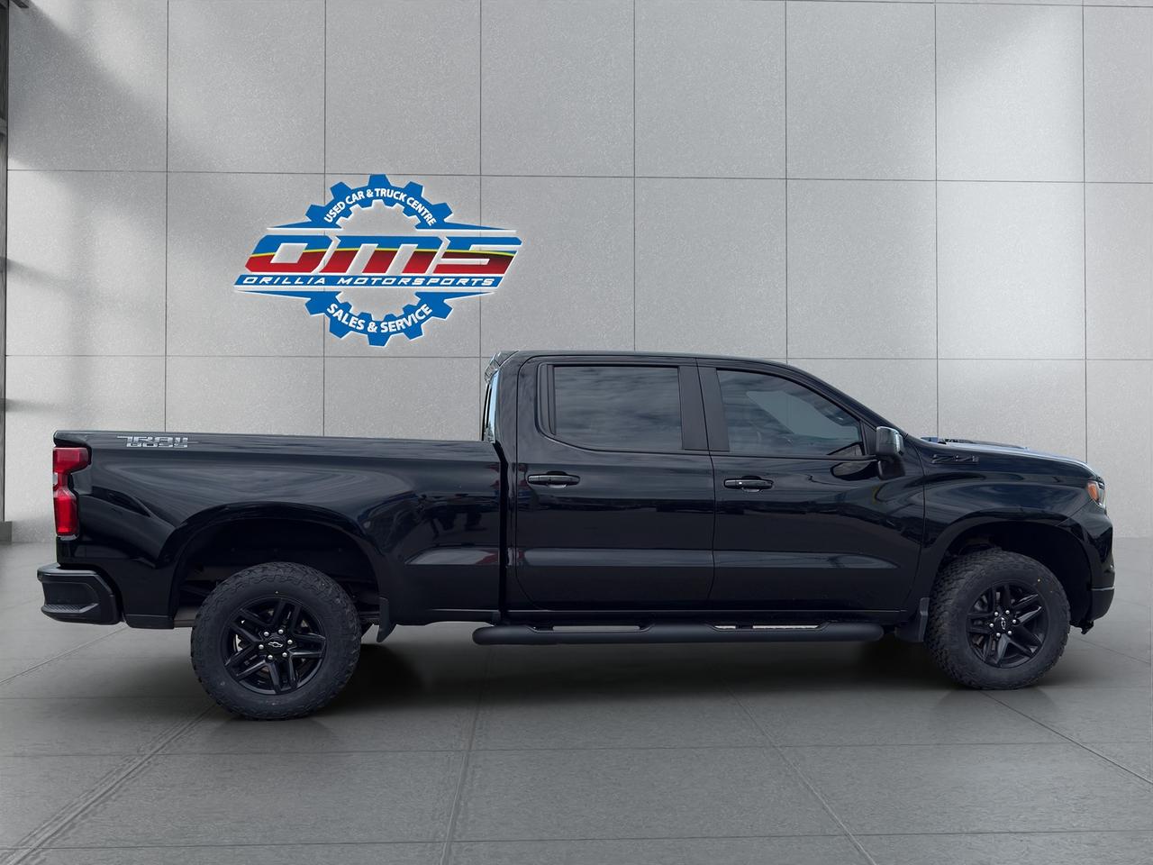 2022 Chevrolet Silverado 1500 4WD Crew Cab 157" LT Trail Boss Photo