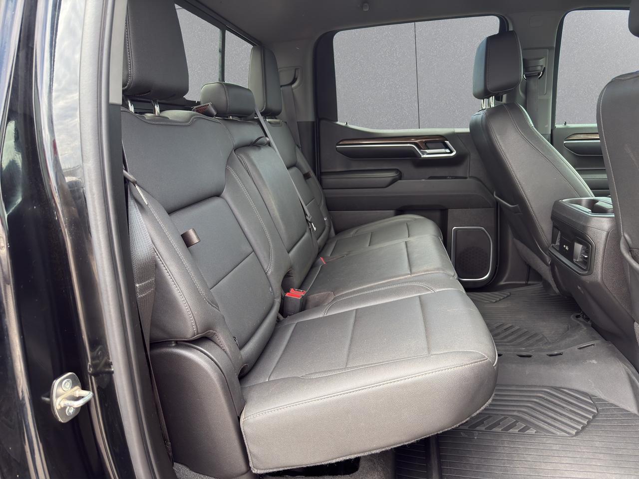 2022 Chevrolet Silverado 1500 4WD Crew Cab 157" LT Trail Boss Photo