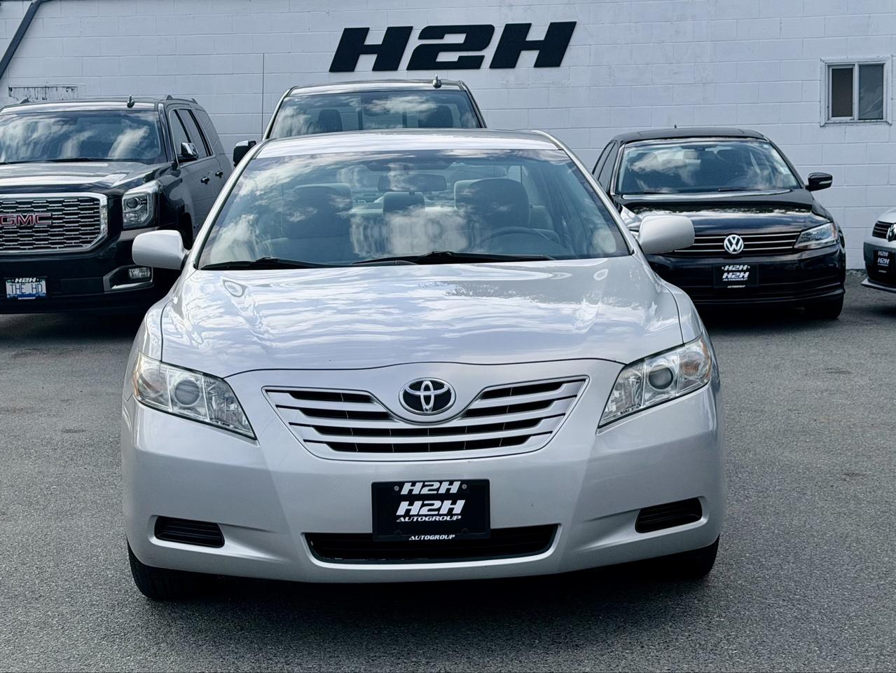2009 Toyota Camry FINANCING AVAILABLE Photo3