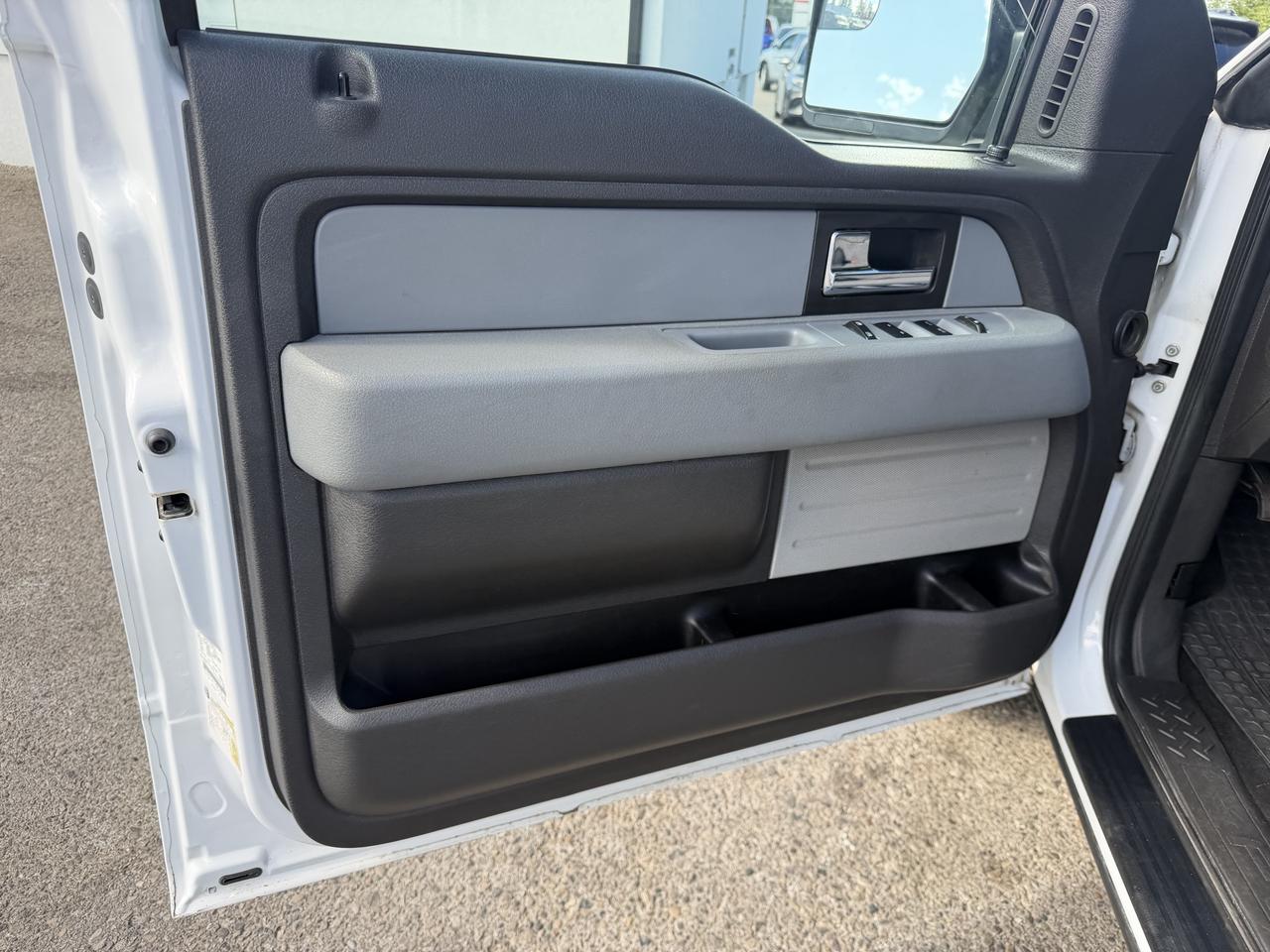 2014 Ford F-150 XLT | 5.0L V8 | Clean CARFAX Photo