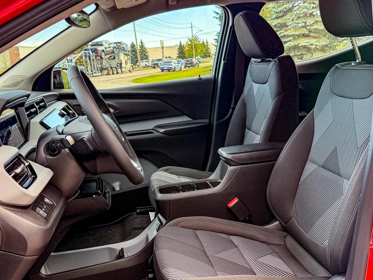 2027 Chevrolet Bolt LT Photo