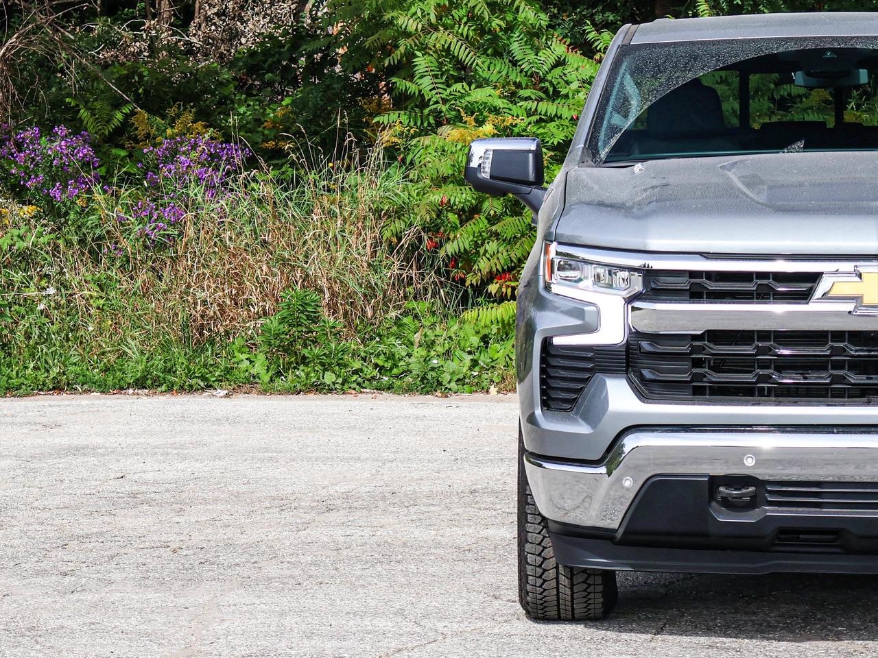 2026 Chevrolet Silverado 1500 LT Photo4