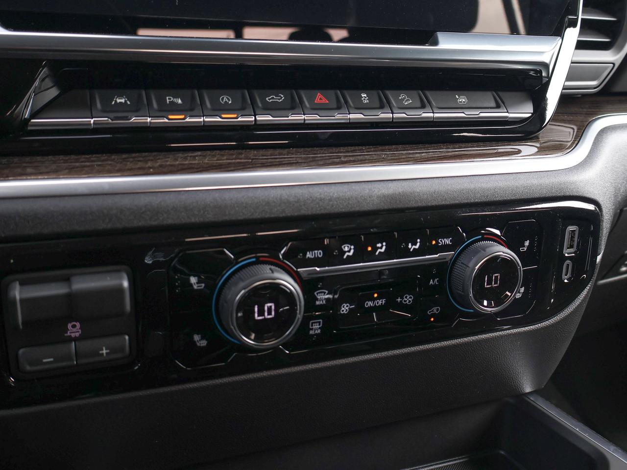 2026 Chevrolet Silverado 1500 LT Photo