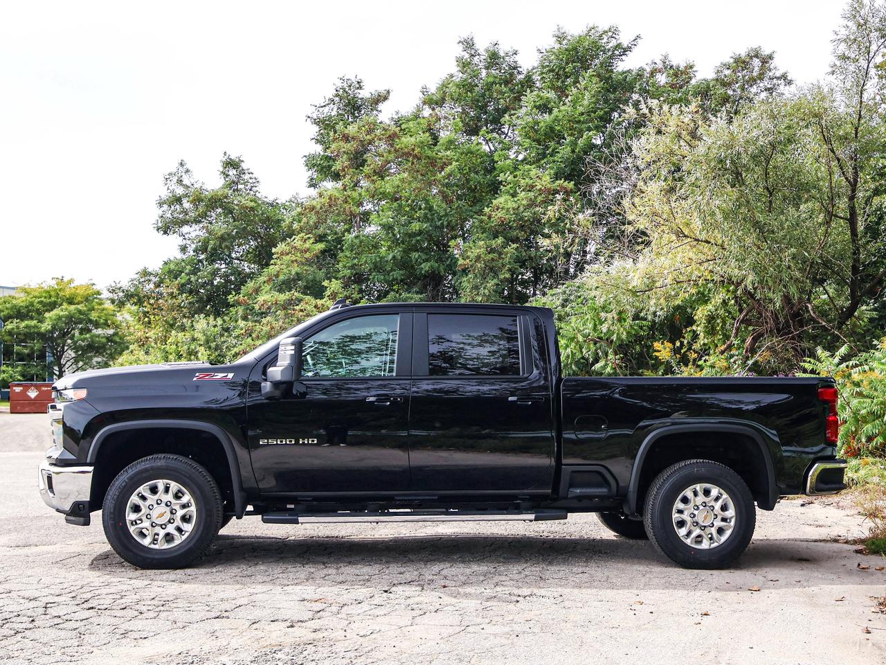 2026 Chevrolet SILVERADO 2500HD LT Photo2