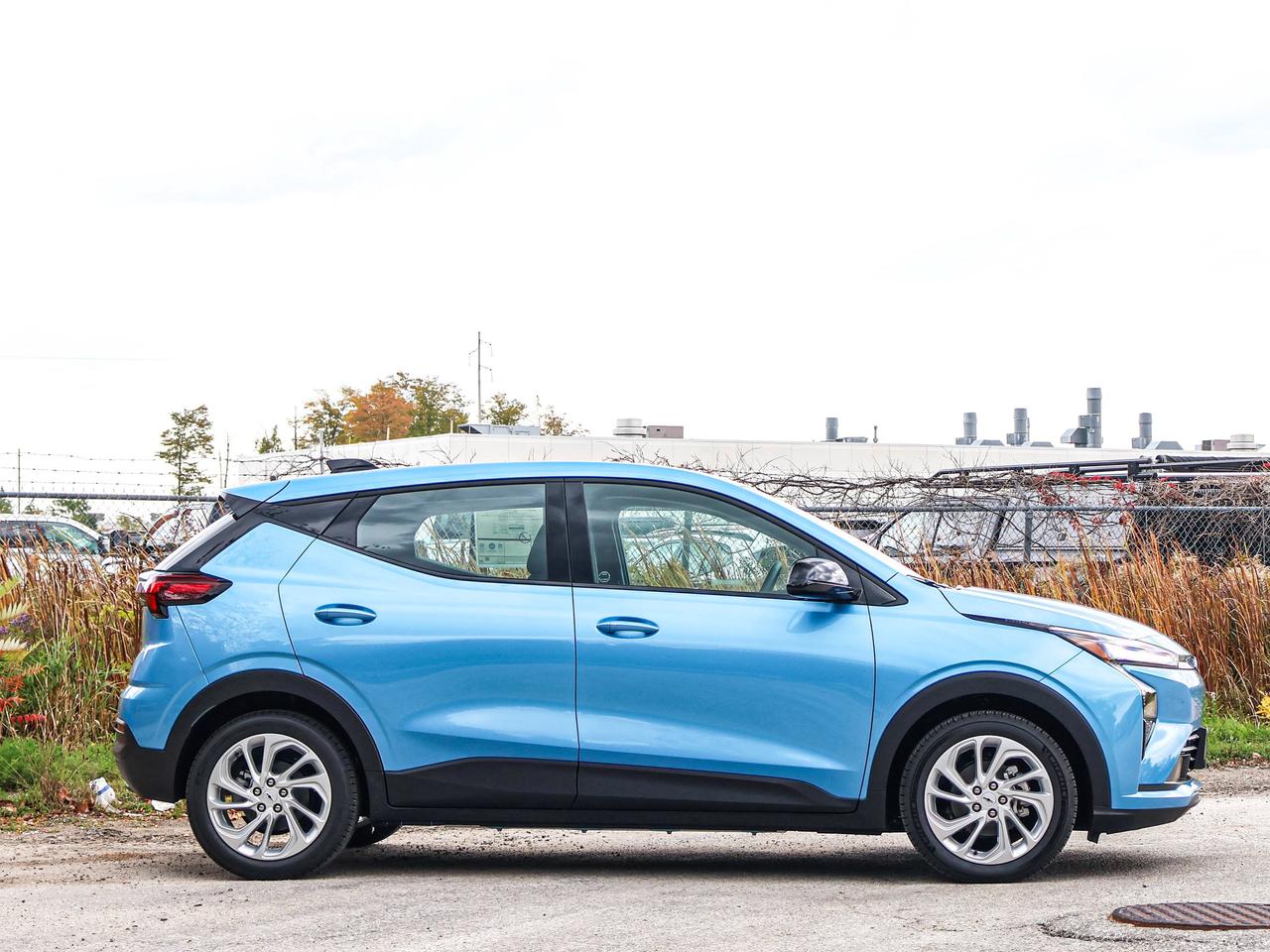 2027 Chevrolet Bolt LT Photo