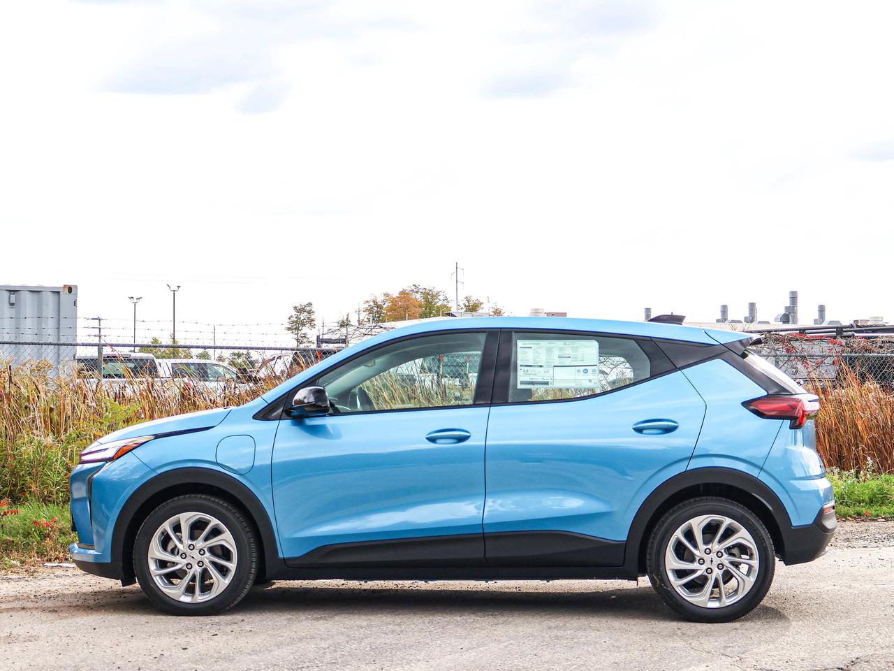 2027 Chevrolet Bolt LT Photo