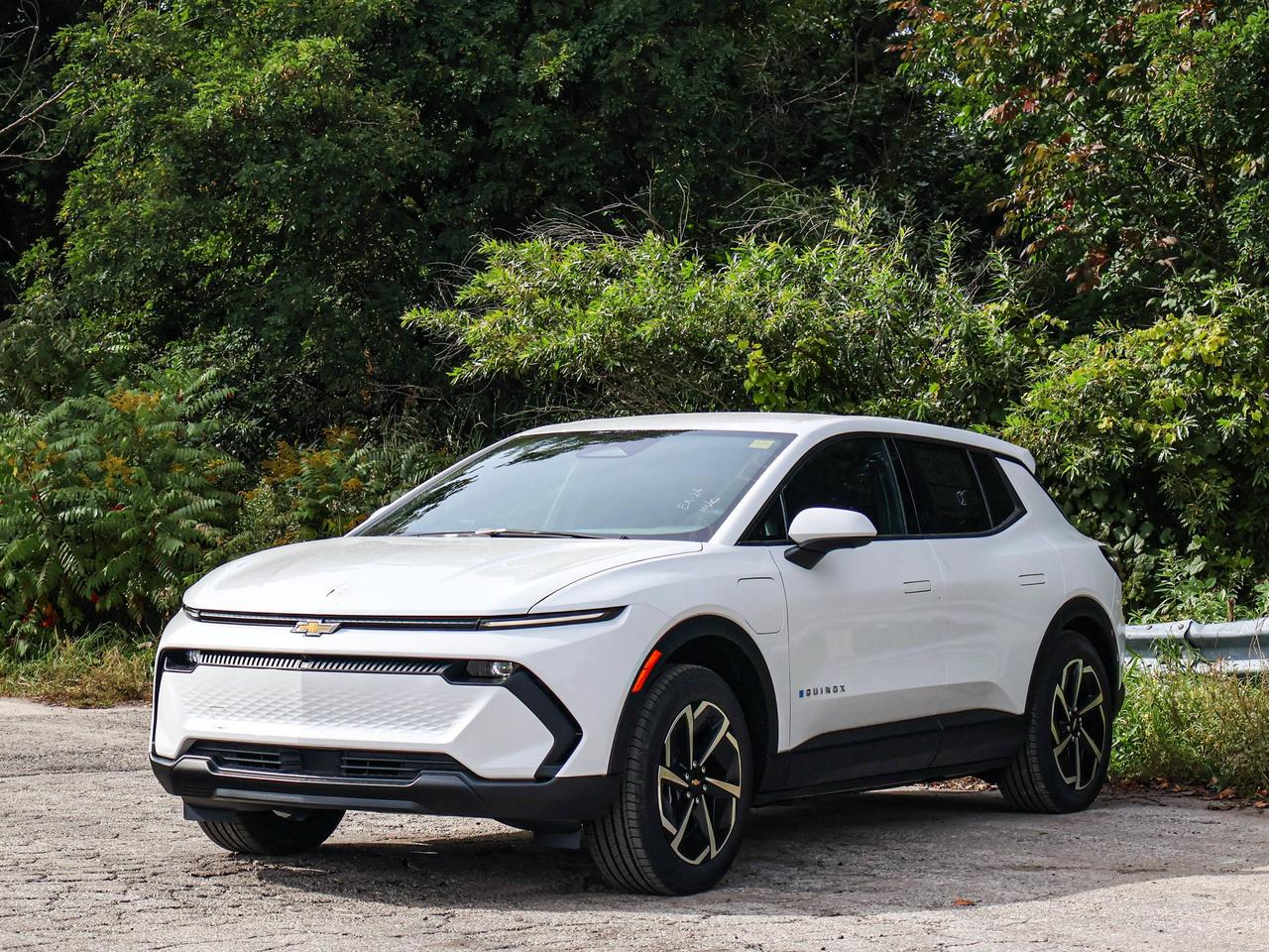 2027 Chevrolet Equinox EV LT1 w/PCY Photo