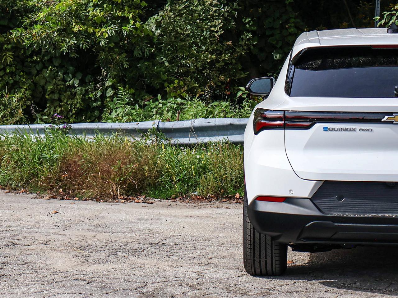 2027 Chevrolet Equinox EV LT1 w/PCY Photo