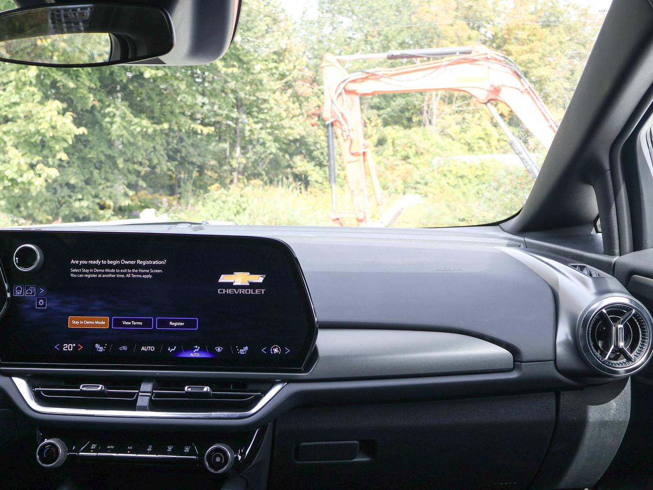 2027 Chevrolet Equinox EV LT1 w/PCY Photo