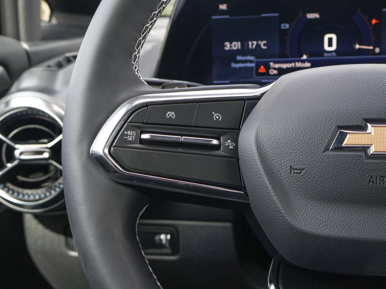 2027 Chevrolet Equinox EV LT1 w/PCY Photo
