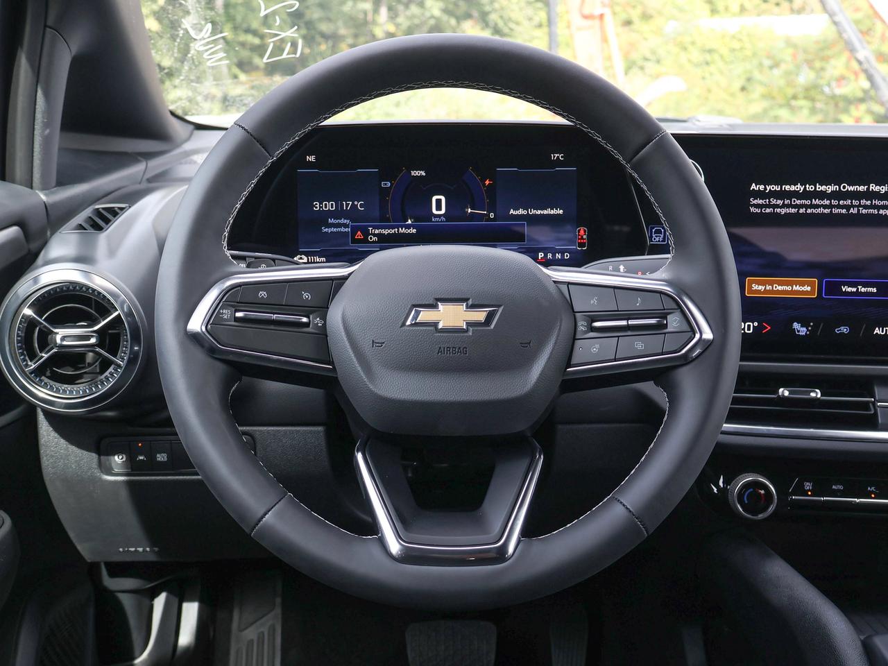 2027 Chevrolet Equinox EV LT1 w/PCY Photo