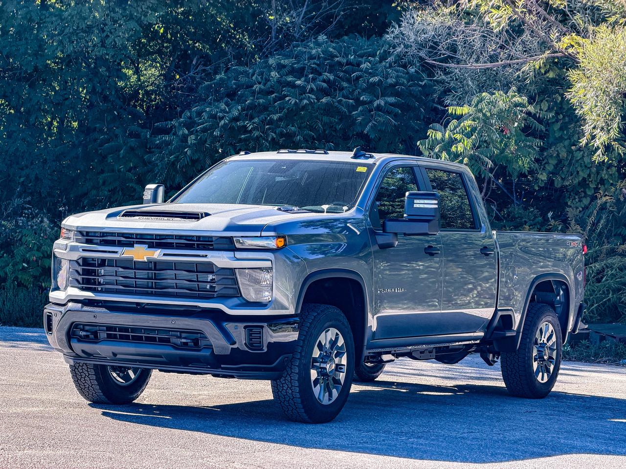 2026 Chevrolet SILVERADO 2500HD Custom Photo
