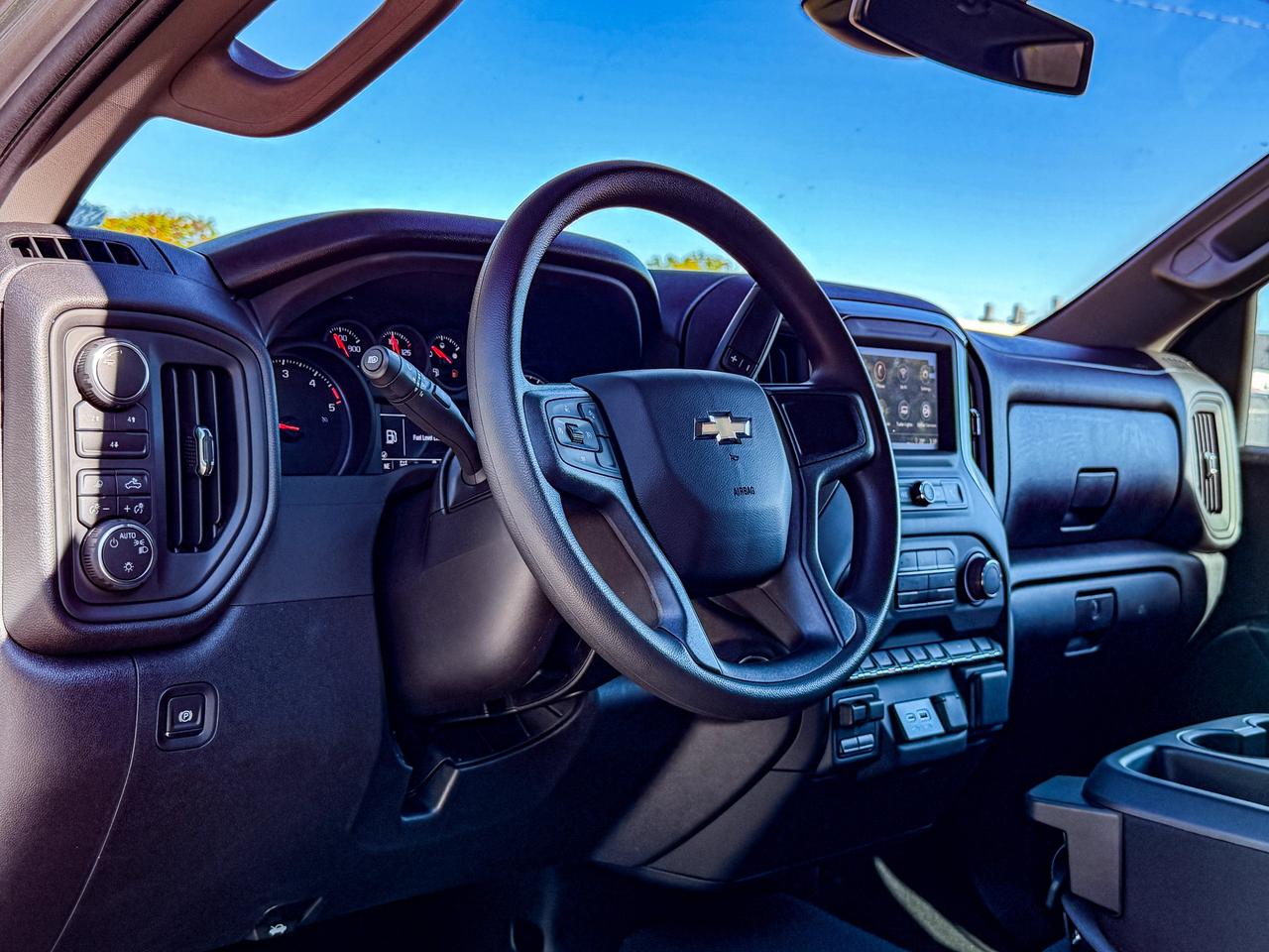 2026 Chevrolet SILVERADO 2500HD Custom Photo